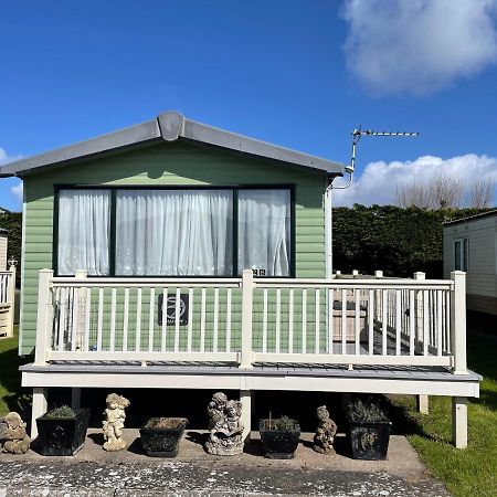 6 Berth Pet Friendly Caravan On Sandy Glade Berrow Экстерьер фото