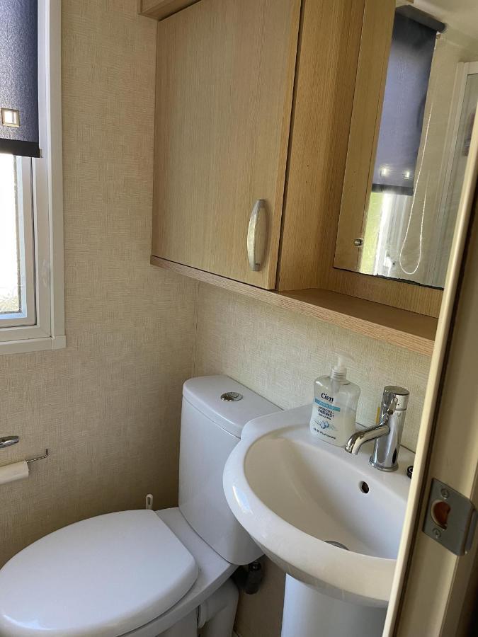6 Berth Pet Friendly Caravan On Sandy Glade Berrow Экстерьер фото