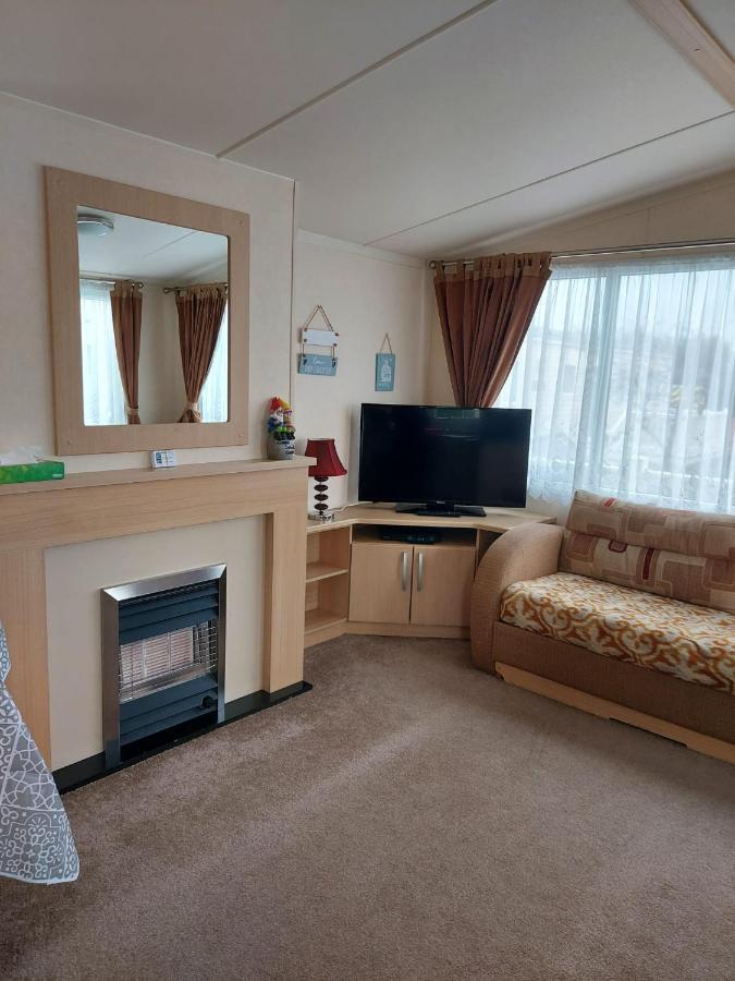 6 Berth Pet Friendly Caravan On Sandy Glade Berrow Экстерьер фото
